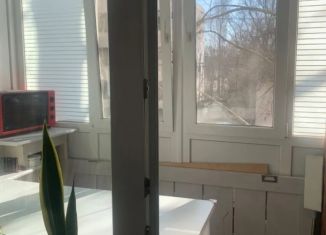 Продается двухкомнатная квартира, 50.2 м2, Крым, улица Степана Разина, 5
