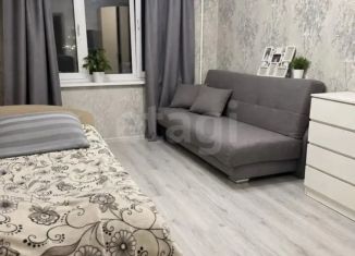 Продам 3-ком. квартиру, 65.5 м2, Чебоксары, улица Кадыкова, 17, Калининский район
