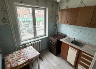 Продается двухкомнатная квартира, 46.5 м2, Абакан, улица Герцена, 16