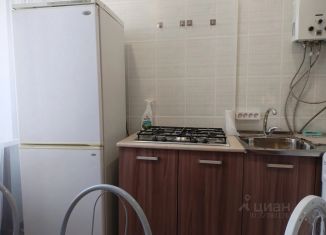 Сдаю 1-ком. квартиру, 28.5 м2, Астрахань, улица Богдана Хмельницкого, 14, Советский район