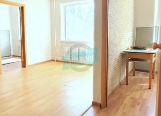 Продаю двухкомнатную квартиру, 45.9 м2, Орловская область, 1-й микрорайон, 7А