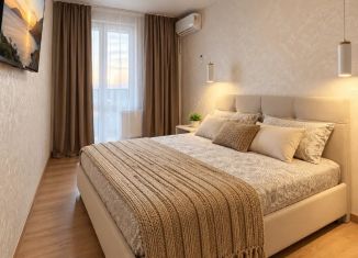 Сдам двухкомнатную квартиру, 60 м2, Курская область, улица Энгельса, 115А/2