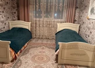 Сдаю в аренду трехкомнатную квартиру, 114 м2, Дагестан, улица Сальмана, 102А