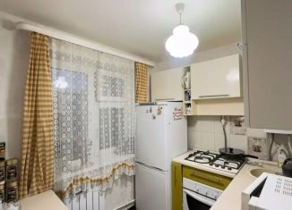 Продаю 3-ком. квартиру, 60.3 м2, Чувашия, улица Пирогова, 12к2