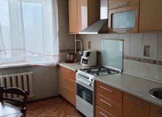 Продам трехкомнатную квартиру, 66 м2, Энгельс, Степная улица, 37