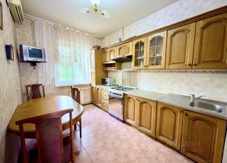 Продается 3-ком. квартира, 73.3 м2, Астрахань, улица Генерала Герасименко, 6к2
