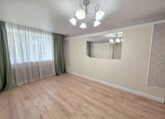 Продается 3-ком. квартира, 55 м2, Иркутск, улица Розы Люксембург, 13Б