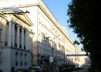Продажа четырехкомнатной квартиры, 131 м2, Москва, Никитский бульвар, 12