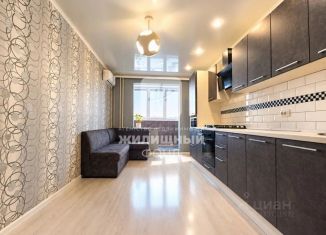 Продается 3-ком. квартира, 80 м2, Энгельс, проспект Химиков, 3А