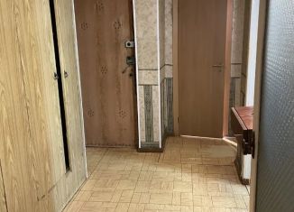 Продаю четырехкомнатную квартиру, 63.2 м2, Гагарин, улица Строителей, 6