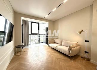 Продам 1-ком. квартиру, 58 м2, Челябинск, проспект Ленина, 64Б