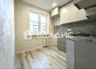 Продам 1-ком. квартиру, 33 м2, Смоленск, улица Кирова, 27Б